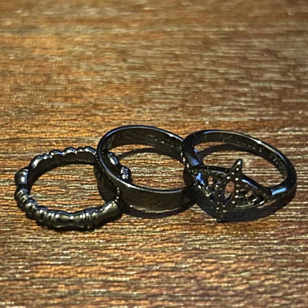 Kendra Scott • Midi Stackable Rings • Gunmetal Tone Set of 3